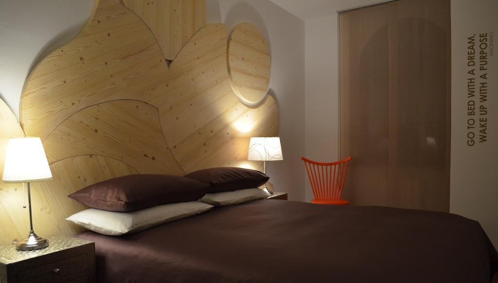 Angelina Urban Lodge Tolentino Phòng bức ảnh